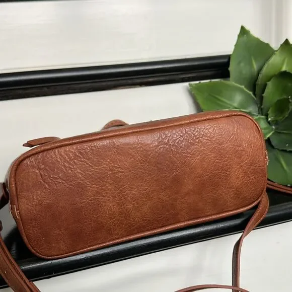 Antik Kraft Tan Brown Pebbled Leather Shoulder Bag - Picture 6 of 9